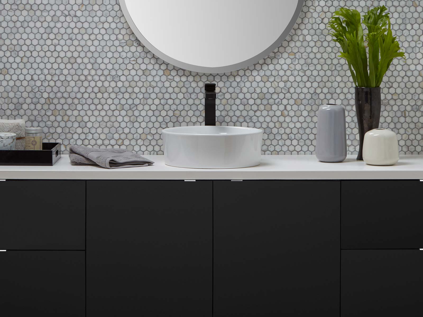 Floating Vanity with modern style