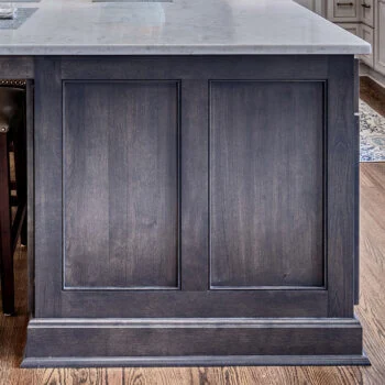 Create a unique space by integrating square panel wainscot to your home. This solid wood wainscot acts as a protective layer over kitchen walls or as décor to awaken your space.